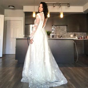 Vintage wedding dress